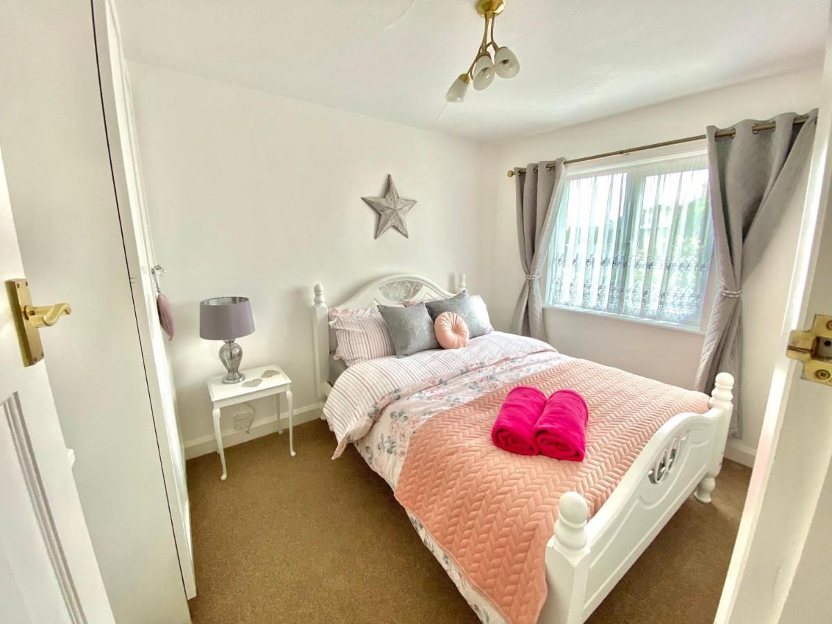 Cosy Cottage Great Bentley Near Station And Shops Luaran gambar