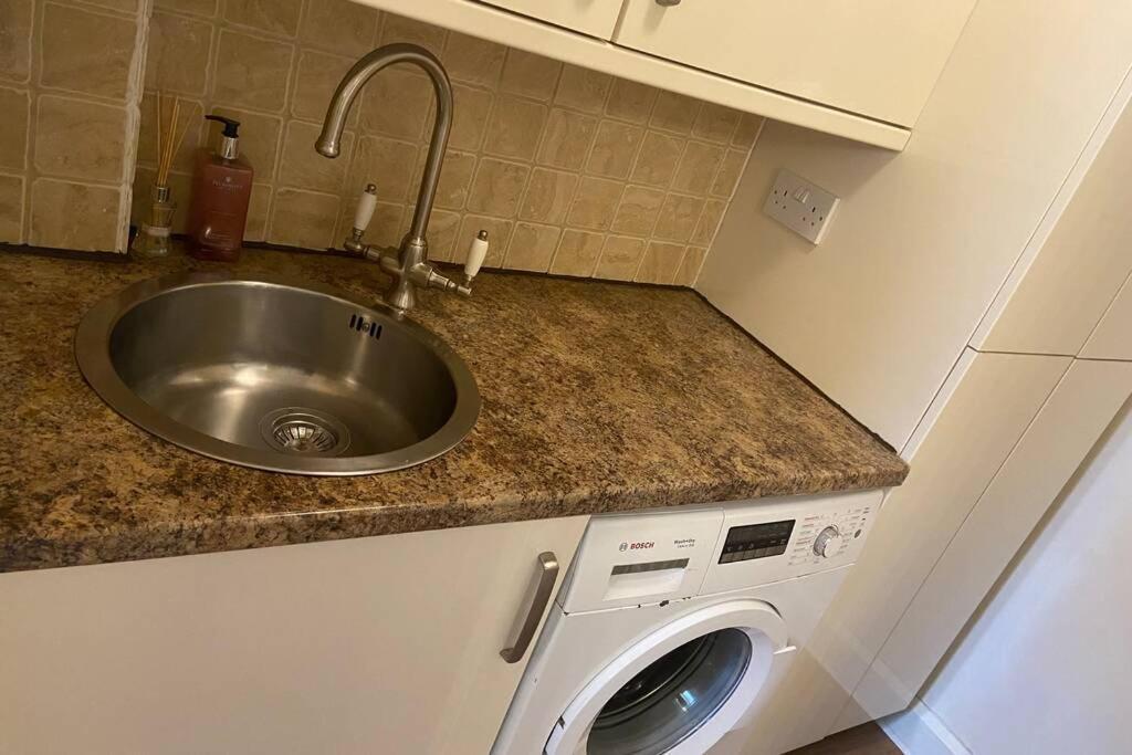 Cosy Cottage Great Bentley Near Station And Shops Luaran gambar